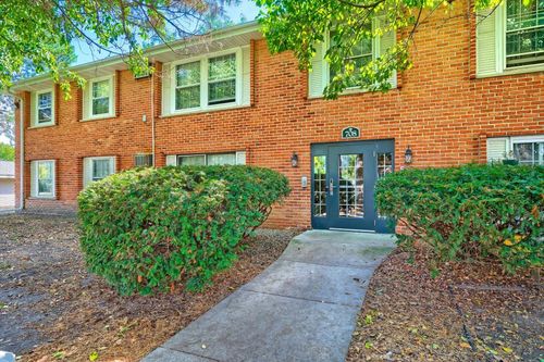 2-708 Old Settlers Trl, Hopkins, MN, 55343-8048 | Card Image