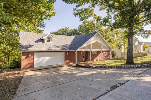 1674 Skyview Dr, Branson, MO, 65616-9739 | Card Image