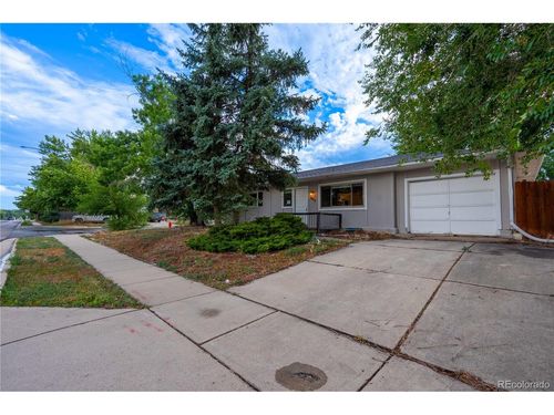 895 S Garrison St, Lakewood, CO, 80226-4126 | Card Image