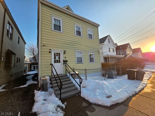 5 Madison Ave, Clifton, NJ, 07011-2305 | Card Image