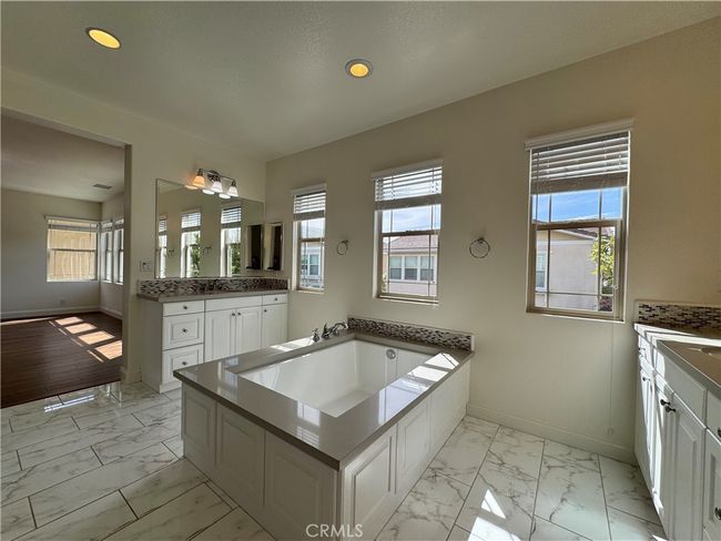 135 Willowbend, House other with 4 bedrooms, 3 bathrooms and 2 parking in Irvine CA | Image 20