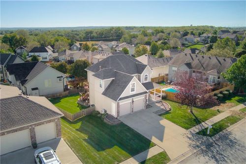 2304 Ne 23rd St, Blue Springs, MO, 64029-9690 | Card Image