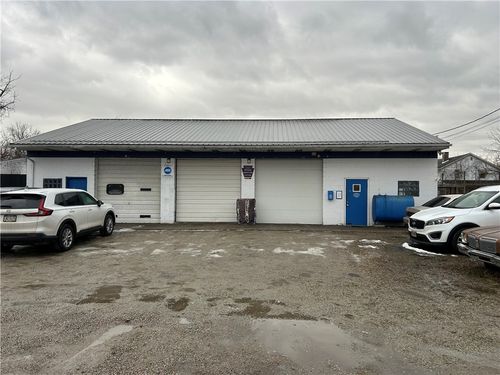 583 Mcclellandtown Rd, Uniontown, PA, 15401-5049 | Card Image