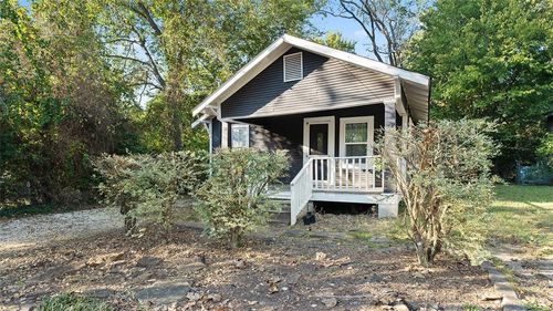 32 E M.L.K Jr Boulevard, Fayetteville, AR, 72701 | Card Image