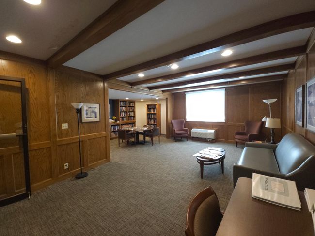 Library with updated carpet amenity | Image 11