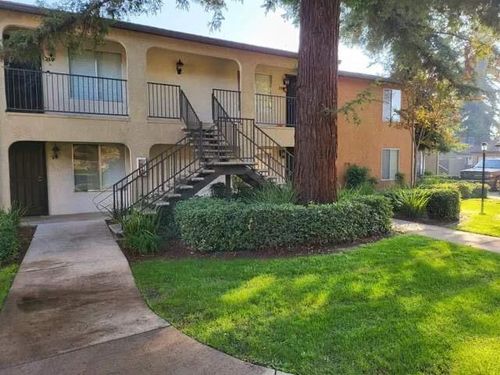 131-5145 E Lane Ave, Fresno, CA, 93727-4878 | Card Image
