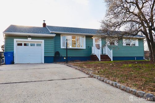 13 Carpathia St, Piscataway, NJ, 08854-3822 | Card Image