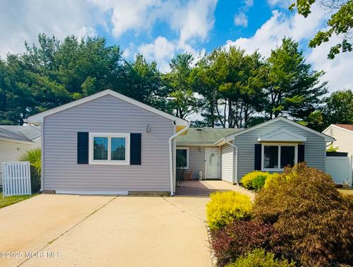 20 Long Rd, Freehold, NJ, 07728-3444 | Card Image