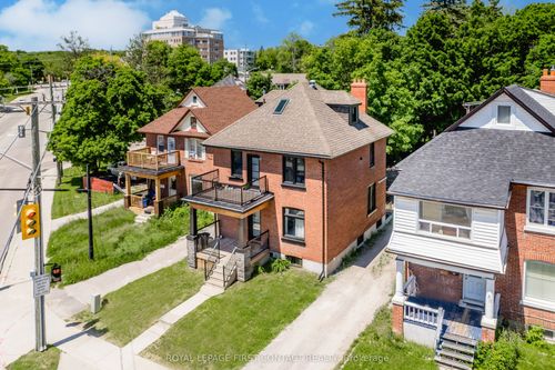 40 Sophia St W, Barrie, ON, L4N1J3 | Card Image