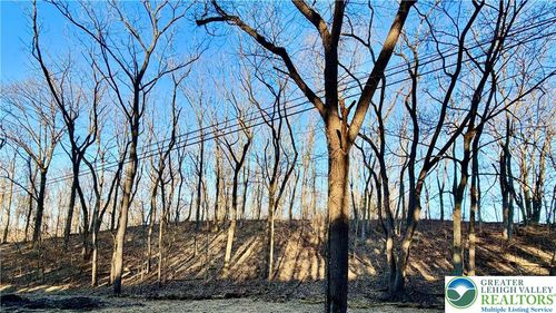 777 Adams Rd, Breinigsville, PA, 18031-1400 | Card Image