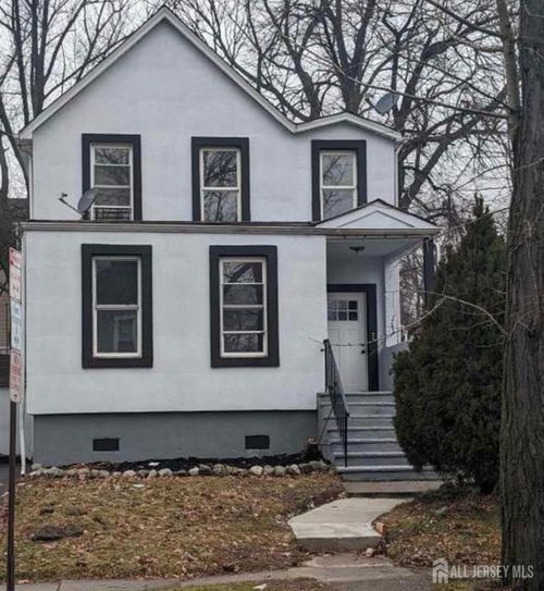 21 Oak St, East Orange, NJ, 07018-2823 | Card Image