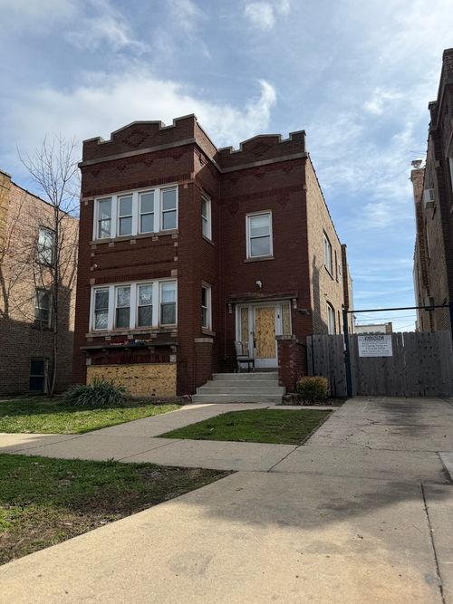 1905 Gunderson Ave, Berwyn, IL, 60402-2059 | Card Image