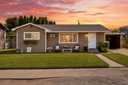 820 Brown St, Prosser, WA, 99350-1304 | Card Image