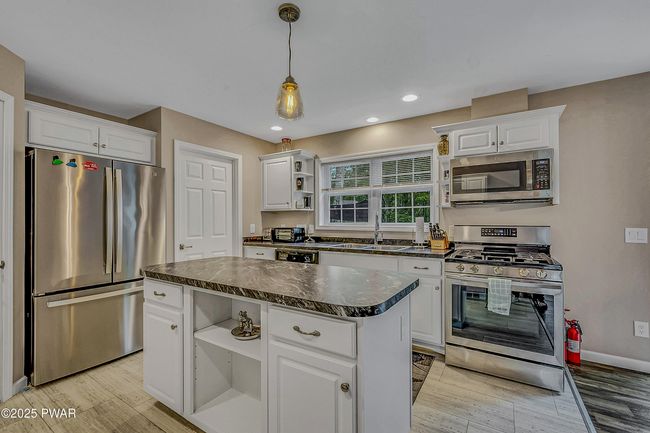 KITCHEN | Image 5