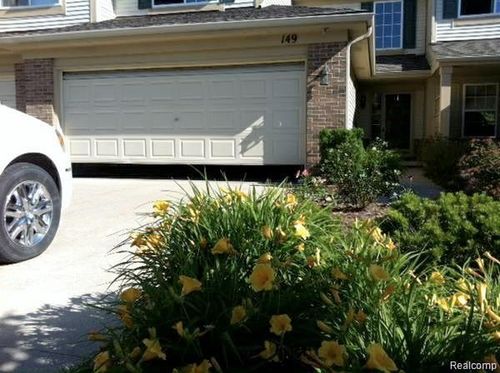 149 S Vista, Auburn Hills, MI, 48326-1447 | Card Image