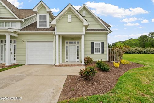 531 Water Crest Cir, Elizabeth City, NC, 27909-7971 | Card Image