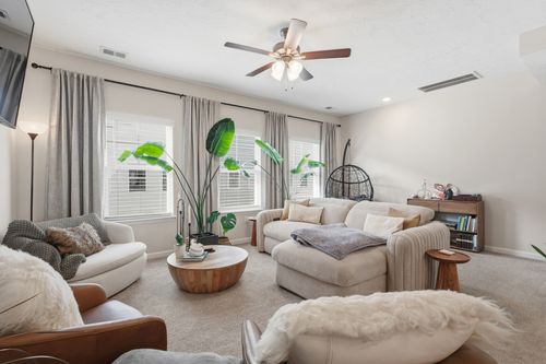 107 Jean Alyne Dotson Dr, La Vergne, TN, 37086-1704 | Card Image