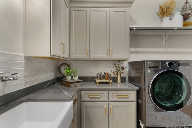 8170 Blue Oak, House other with 4 bedrooms, 5 bathrooms and null parking in Garden Ridge TX | Image 56