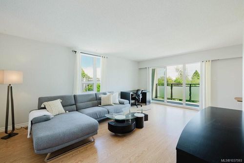 306-1545 Pandora Ave, Victoria, BC, V8R6R1 | Card Image