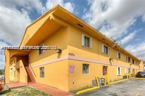 apt-21-6278 W 22nd Ct, Hialeah, FL, 33016-3968 | Card Image