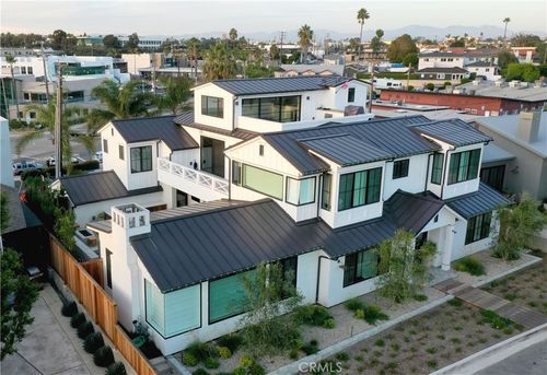 333 Holmwood Dr, Newport Beach, CA, 92663-4145 | Card Image