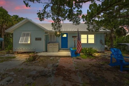 709 6th St, CEDAR KEY, FL, 32625-5016 | Card Image