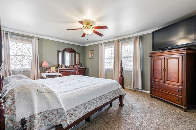 1415 S Madison Ave, House other with 4 bedrooms, 2 bathrooms and null parking in Aurora MO | Image 16