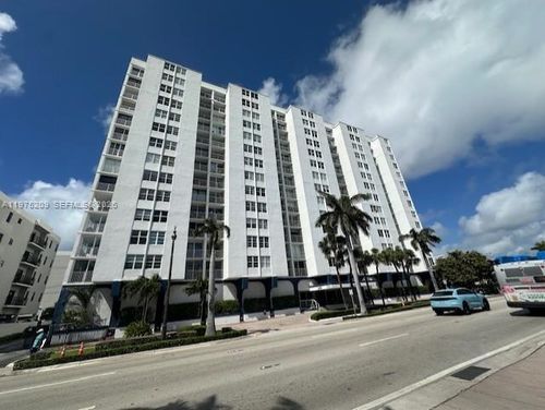 apt-405-6450 Collins Ave, Miami Beach, FL, 33141-4602 | Card Image