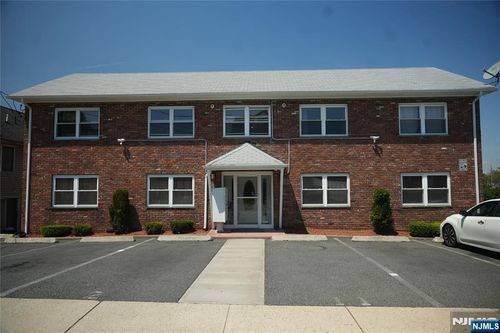 61 Brighton Ave, Belleville, NJ, 07109-1279 | Card Image