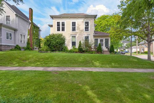 101 Court St, Wapakoneta, OH, 45895-1926 | Card Image
