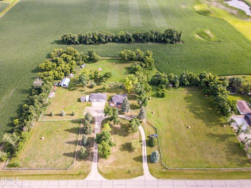 11437 33rd Street Se, Valley City, ND, 58072 | Card Image