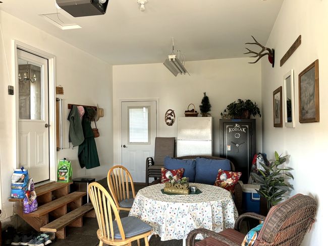 Attached garage or game room | Image 14