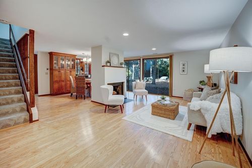 546-546 Great Elm Way, Acton, MA, 01718-1005 | Card Image