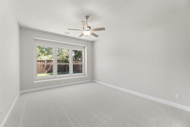 3614 Finnian Primary | Image 15