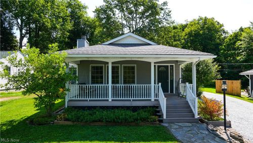 10547 Clay St, Montville, OH, 44064-9794 | Card Image