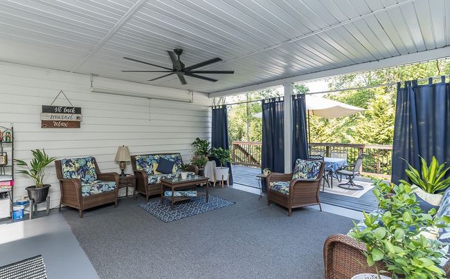 1701 Beaver Grade Rd, House other with 4 bedrooms, 3 bathrooms and 2 parking in Coraopolis PA | Image 16