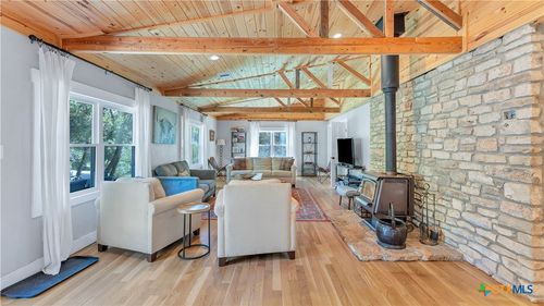 606 Deer Lake Cv, Wimberley, TX, 78676-5800 | Card Image