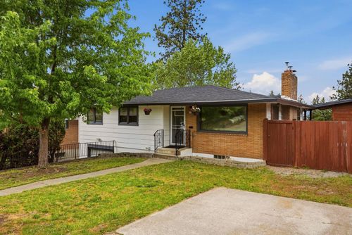 3703 E 18th Ave, Spokane, WA, 99223-3819 | Card Image