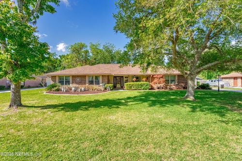 752 Cameron Dr, Orange Park, FL, 32073-8402 | Card Image
