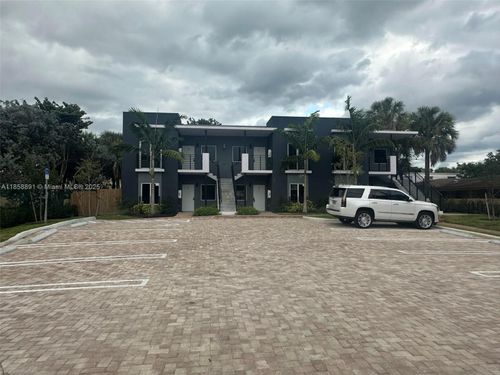 5-541 Sw 2nd Ct, Pompano Beach, FL, 33060-6829 | Card Image