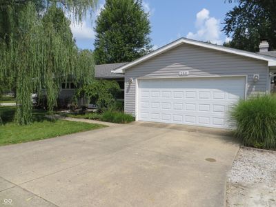 250 E 56th Street, House other with 3 bedrooms, 1 bathrooms and null parking in Brownsburg IN | Image 2