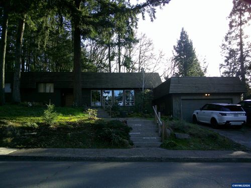 4552 Century Dr S, Salem, OR, 97302-2411 | Card Image