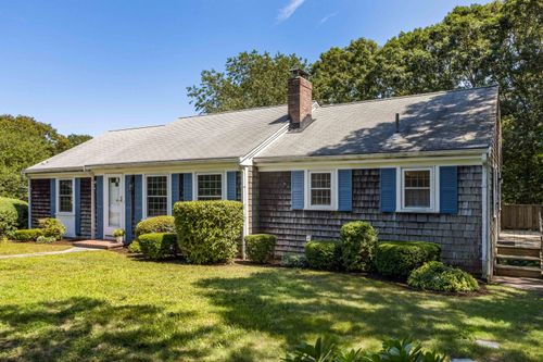 6 Shaker House Rd, Yarmouth Port, MA, 02675-1922 | Card Image
