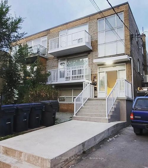 2-749 Marlee Ave, North York, ON, M6B3J8 | Card Image