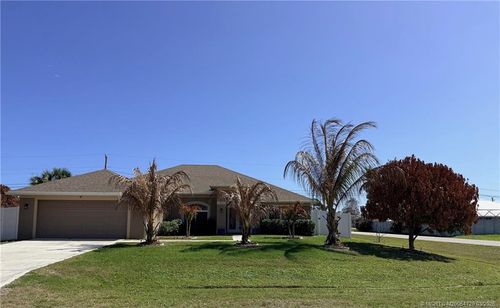 2802 Se Buccaneer Cir, Port St Lucie, FL, 34952-6612 | Card Image