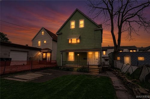 563 Tronolone Pl, Niagara Falls, NY, 14301-1929 | Card Image