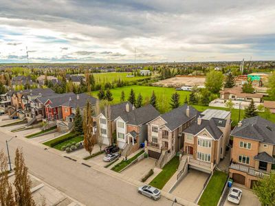 28 Aspen Meadows Green Sw, House detached with 4 bedrooms, 4 bathrooms and 2 parking in Calgary AB | Image 1