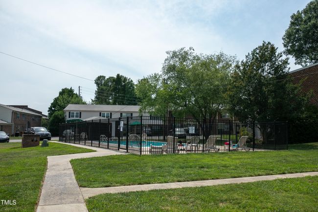 1002 Willow Dr Apt 107, Chapel Hill-33 | Image 15