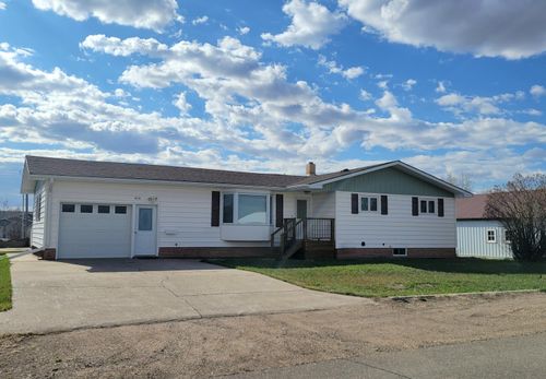 408 Cedar St Ne, Herreid, SD, 57632-8510 | Card Image