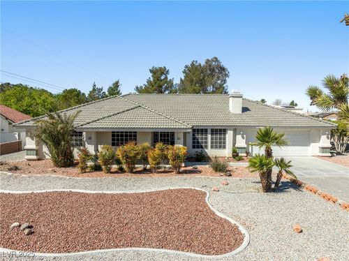 2040 Tucuman Ave, Pahrump, NV, 89048-4817 | Card Image